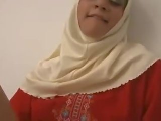 Arabų musulmonas masturbuoti analinis privatu video
